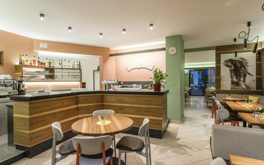 Hotel Elefant Ora / Auer Kültér fotó